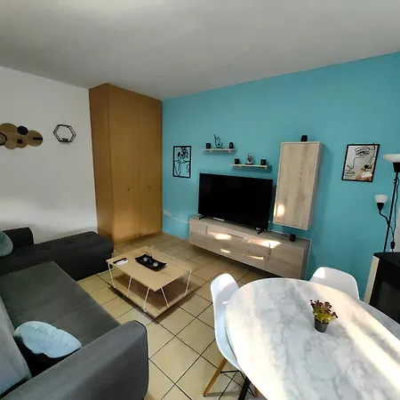 Nina Apartman *