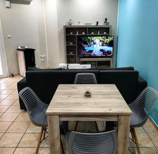 Nina Apartman Hriszí Aktí Haniá