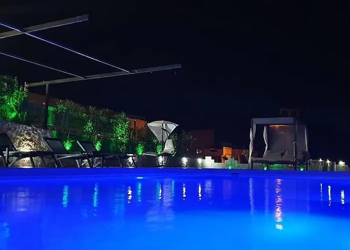 Nina Апартаменты Ханья