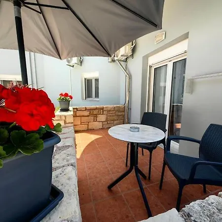 Апартаменты Nina